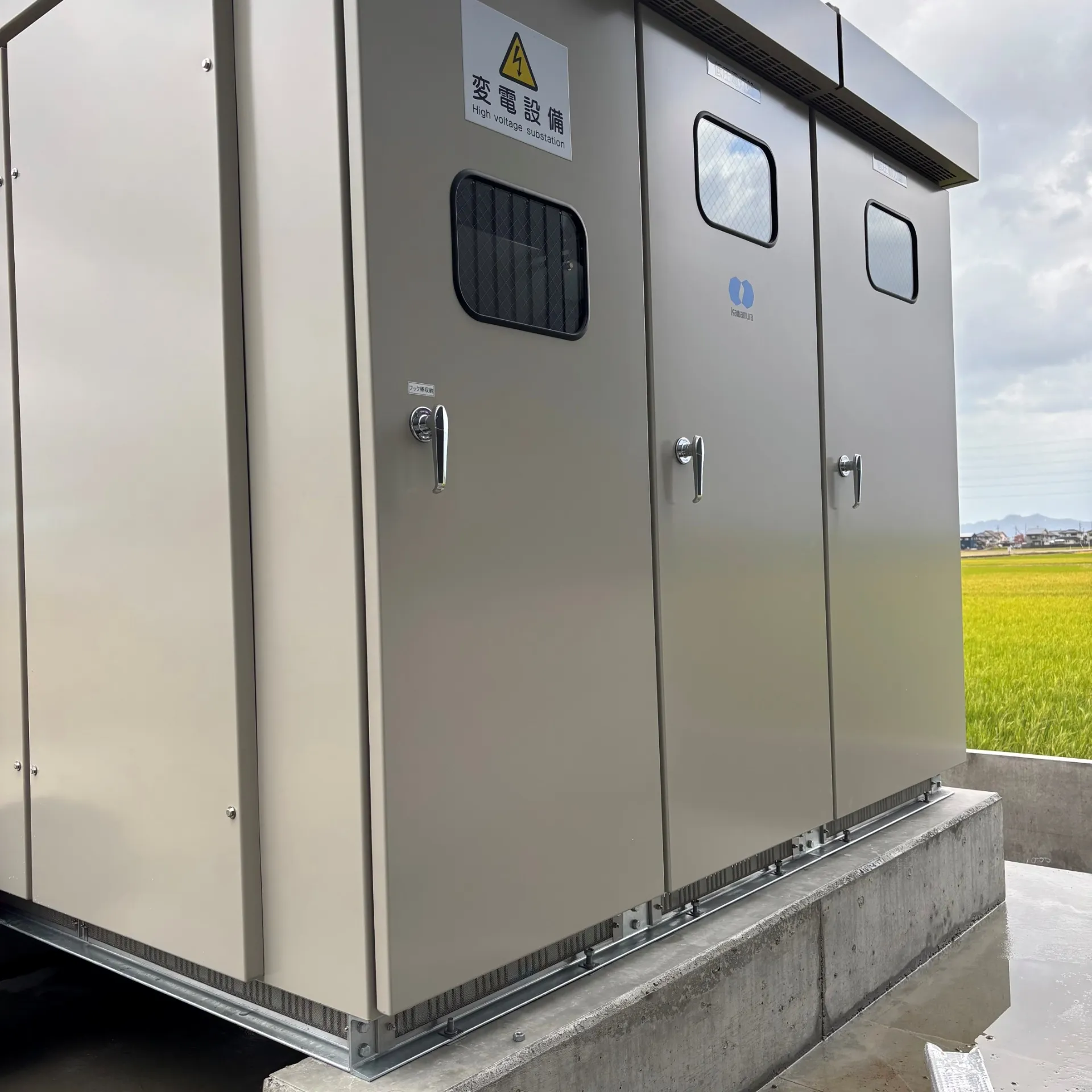 キュービクル設置完了!