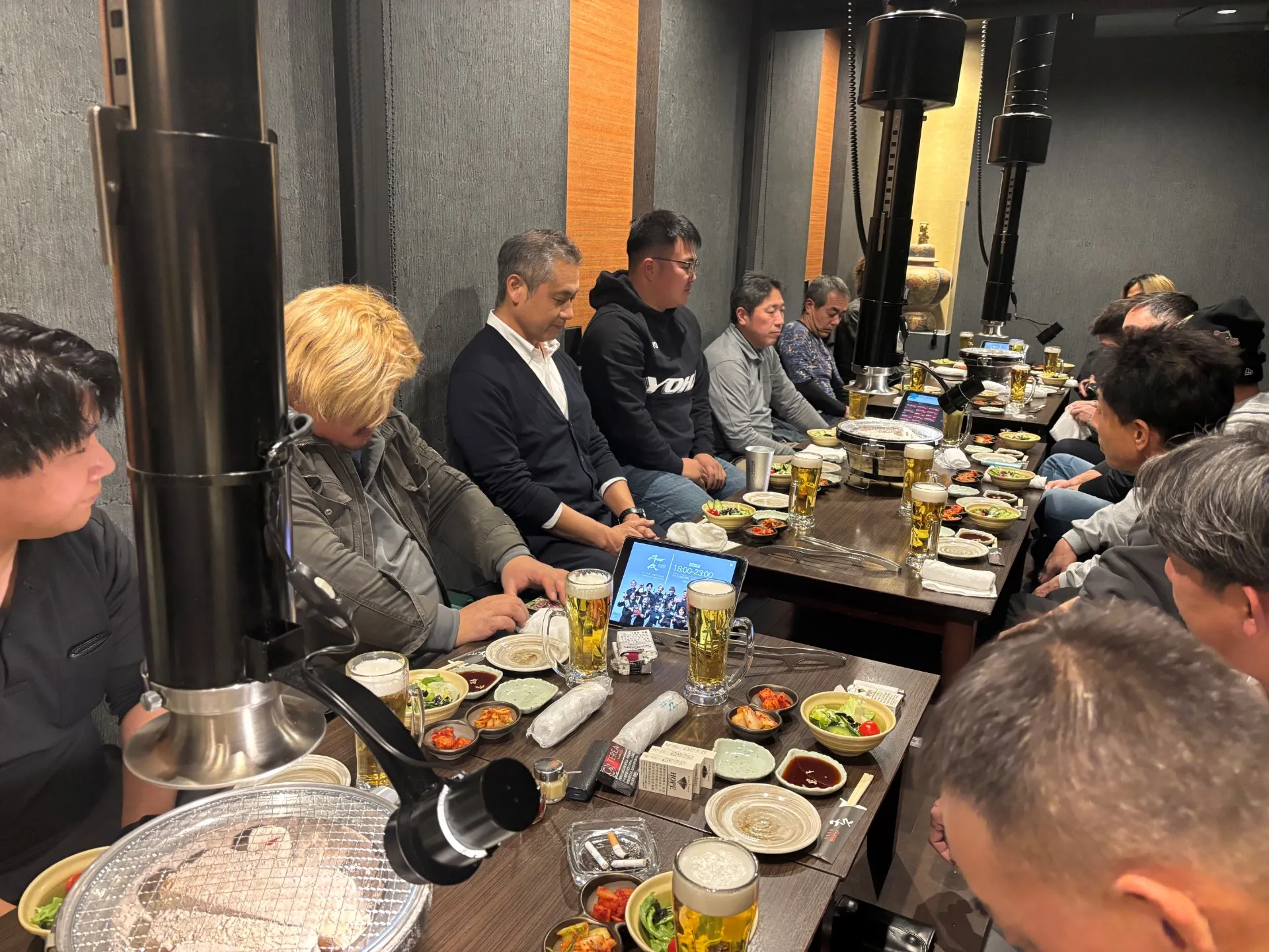 仕事モードOFF!笑顔全開の忘年会